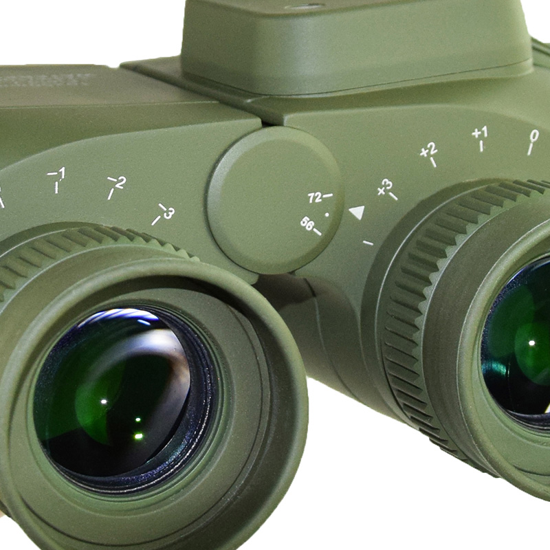 binoculars-eyepiece-focus-wheel-closeup