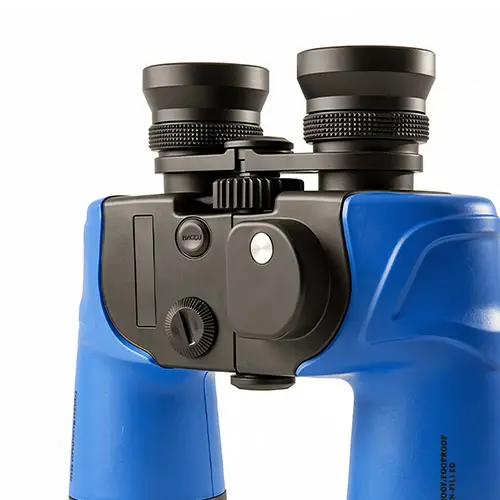 Binoculars – Central hinge focusing mechanism detail.jpg