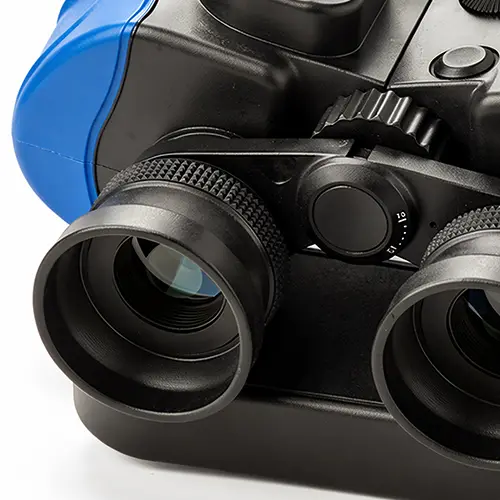 Binoculars – High-definition eyepiece lens detail.jpg